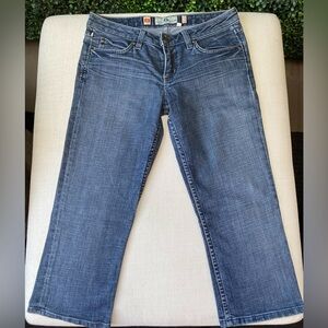 EUC Juicy Couture Women’s Stretch Cropped Jeans